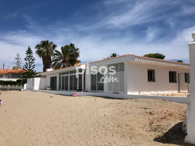 Chalet en venta en Polígono y 201, Número 201, Km 3-Km 6 (La Manga del Mar Menor) de 480.000 €