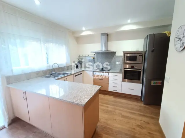 Casa adosada en alquiler en Montjuïc, Montjuïc (Girona Capital) de 1.850 €<span>/mes</span>