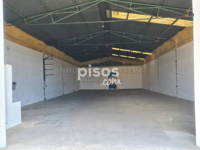 Nave industrial en alquiler en Huércal de Almería, Huércal de Almería de 700 €<span>/mes</span>