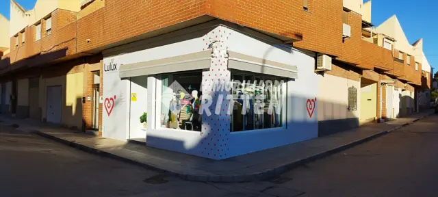 Local comercial en venta en Calle Virgen del Pilar, 8, Los Dolores-Los Gabatos-Hispanoamérica (Distrito Núcleo Urbano. Cartagena) de 163.000 €