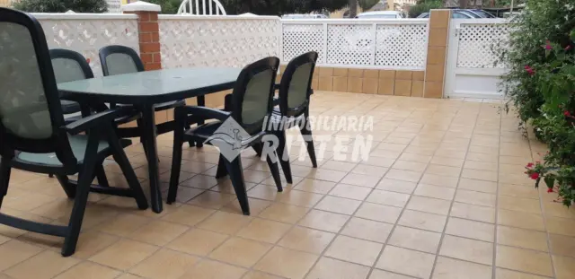 Dúplex en venta en Calle Utrillo, Islas Menores-Mar de Cristal (Distrito Mar Menor de Cartagena. Cartagena) de 130.000 €