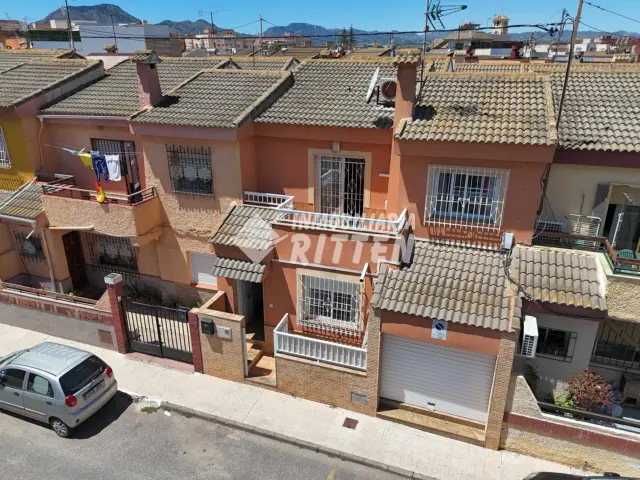 Dúplex en venta en Calle Coimbra, 17, Los Barreros-Cuatro Santos (Distrito Núcleo Urbano. Cartagena) de 184.000 €