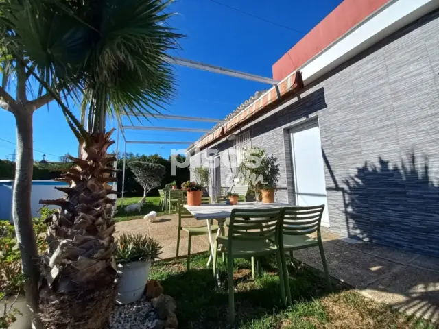 Chalet en venta en Carmona, Carmona de 250.000 €