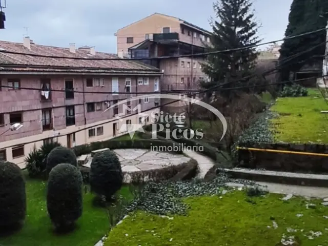 Dúplex en venta en Calle del Taray, 13, Plaza Mayor-San Agustín (Segovia Capital) de 170.000 €