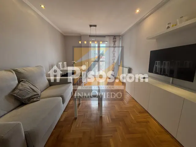 Piso en alquiler en Calle Madrid, Luanco (Gozón) de 1.200 €<span>/mes</span>