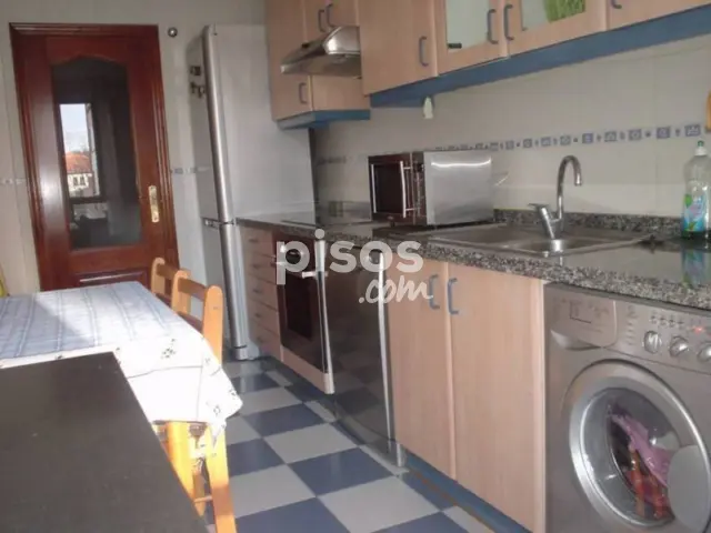 Piso en venta en Teatinos, Nueva Huca (Oviedo) de 240.000 €