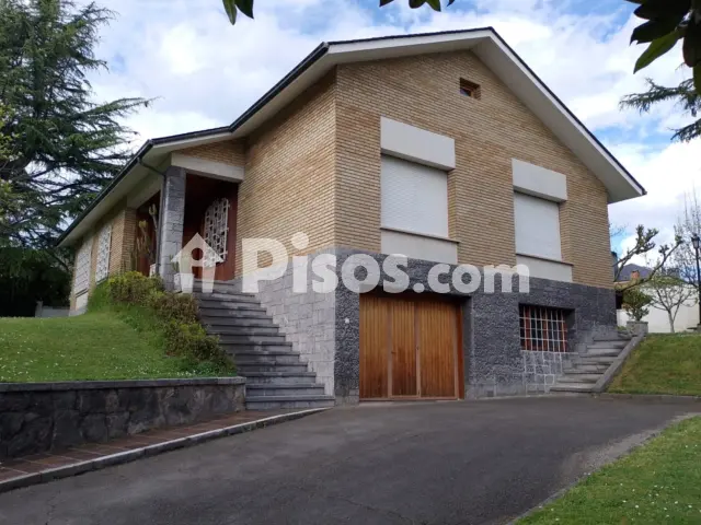 Casa – Oviedo