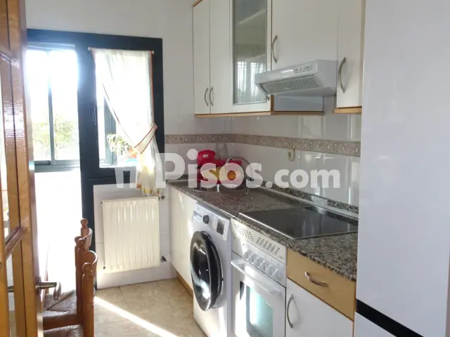 Piso en alquiler en Roces, Roces (Distrito Sur. Gijón) de 900 €<span>/mes</span>