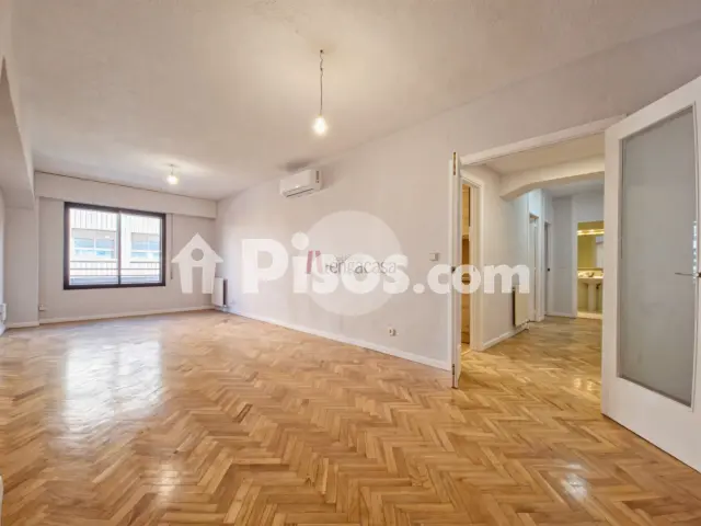 Piso en venta en Calle de Azcona, cerca de Calle de Martínez Izquierdo, Guindalera (Distrito Barrio de Salamanca. Madrid Capital) de 730.000 €