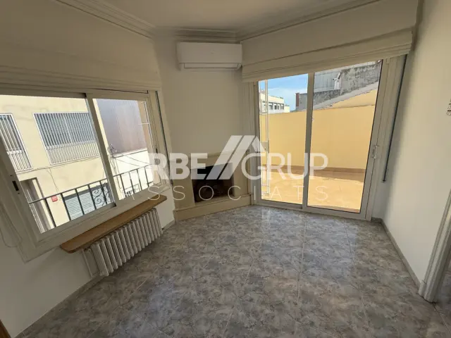 Piso en alquiler en Carrer de Roger de Llúria, cerca de Carrer de las Navas de Tolosa, Segle XX (Distrito Segle XX-La Cogullada. Terrassa) de 1.400 €<span>/mes</span>