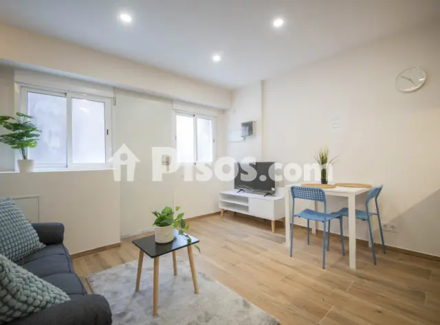 Piso en venta en Carrer de la Mare Eterna, cerca de Carrer del Foc Follet, El Bon Pastor (Distrito Sant Andreu. Barcelona Capital) de 129.000 €