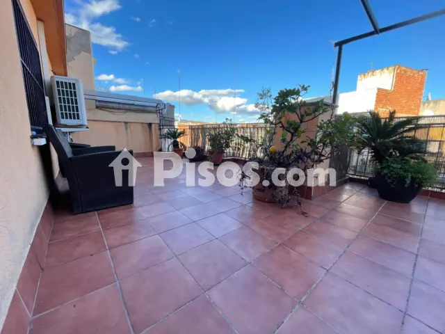 Ático en venta en Carrer de Richard Strauss, cerca de Carrer d' Oceania, Llefià-Artigues (Badalona) de 340.000 €