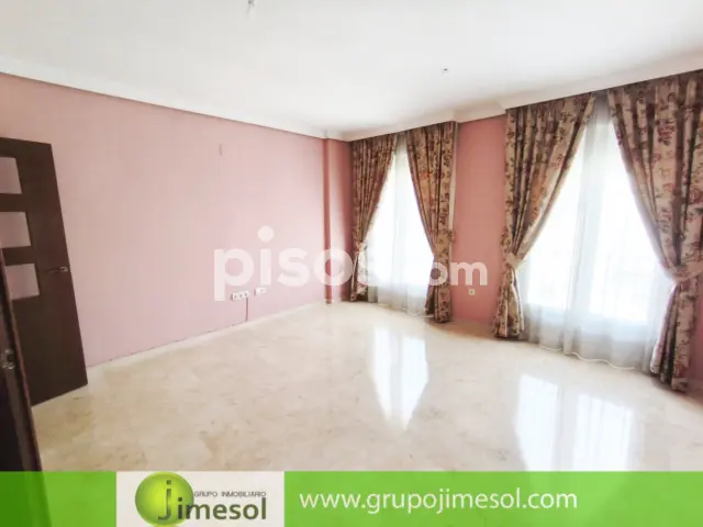 Piso en venta en Calle de Antonio Povedano, Cabra de 165.000 €