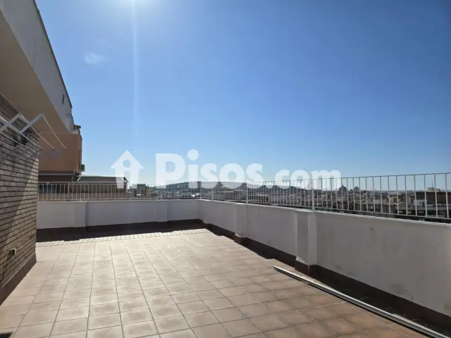 Ático en venta en Carretera de Collblanc, La Maternitat-Sant Ramon (Distrito Les Corts. Barcelona Capital) de 790.000 €