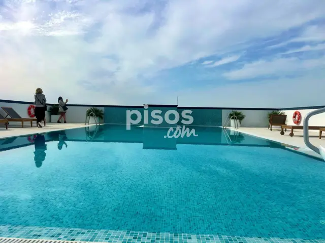 Piso en venta en Paseo de los Martiricos, La Virreina-Jardín Botánico-La Rosaleda (Distrito La Rosaleda-La Roca. Málaga Capital) de 321.000 €