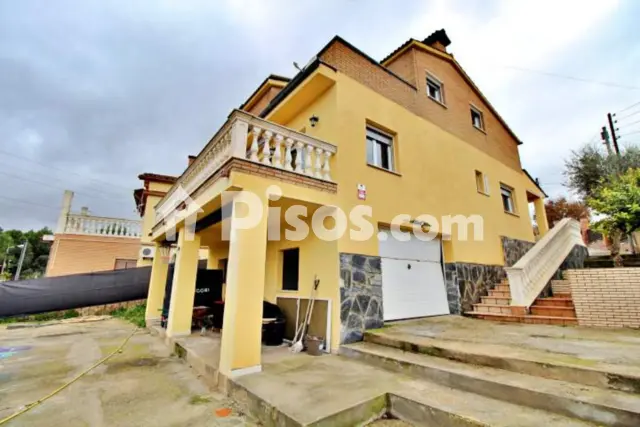 Casa en venta en Calle Can Fargues, Sentmenat de 380.000 €