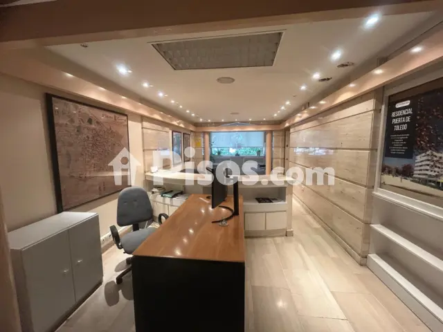 Oficina en venta en Calle del Obispo Hervás