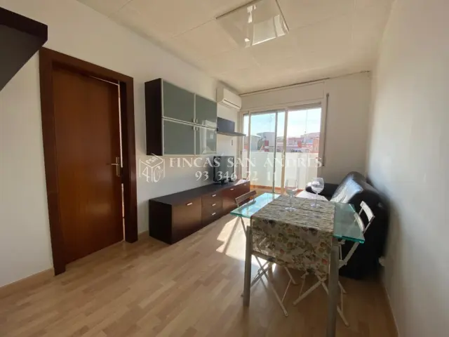 Ático en venta en Carrer del Segle XX, cerca de Carrer d' Amílcar, El Guinardó (Distrito Horta-Guinardó. Barcelona Capital) de 309.000 €