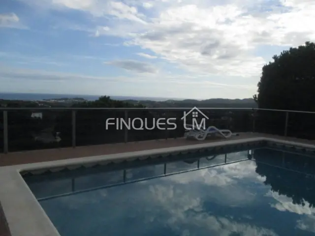 Casa en venta en Urbanización, Urbanització Condado del Jaruco (Lloret de Mar) de 480.000 €