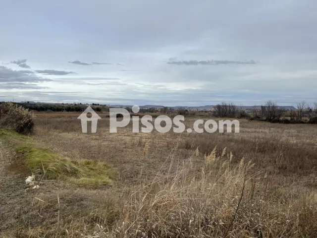 Finca rústica en venta en Calle de Calanda, Alcañiz de 53.000 €