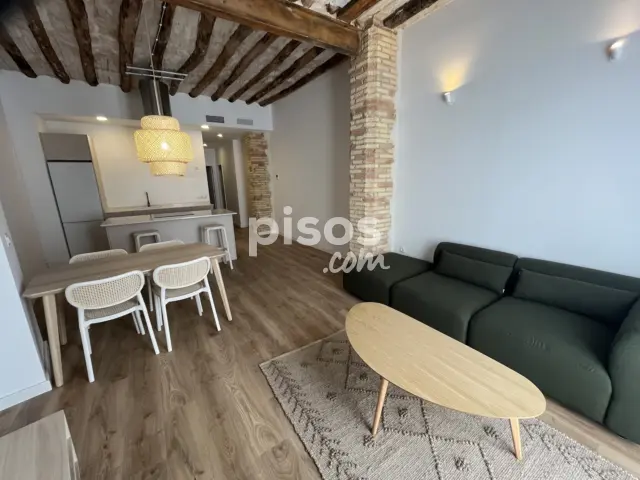 Piso en alquiler en Calle de Alejandre, 23, Alcañiz de 600 €<span>/mes</span>