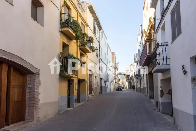 Casa en venta en Carrer Major, 20, Nucli Urbà (Mont-roig del Camp) de 189.000 €