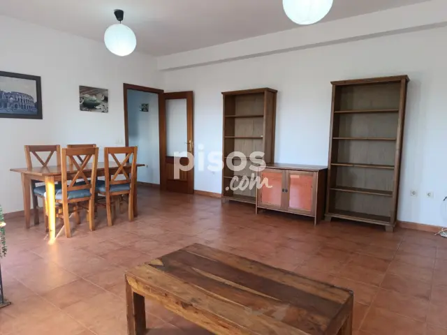 Piso en alquiler en Avenida de Adolfo Suárez, Arco Norte-Avenida de España (Distrito Zona Centro. Dos Hermanas) de 950 €<span>/mes</span>