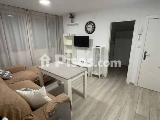 Piso en alquiler en Arenal-La Pólvora, Arenal-La Pólvora (Distrito Zona Centro. Dos Hermanas) de 850 €<span>/mes</span>