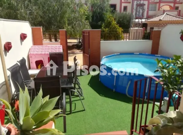 Casa en alquiler en Arco Norte-Avenida de España, Arco Norte-Avenida de España (Distrito Zona Centro. Dos Hermanas) de 1.350 €<span>/mes</span>