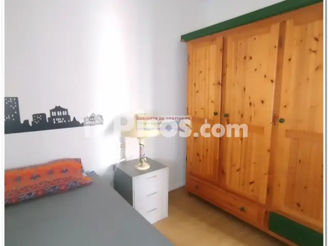 Habitación en alquiler en La Milagrosa-La Estrella-San Antón, La Milagrosa-La Estrella-San Antón (Albacete Capital) de 330 €<span>/mes</span>