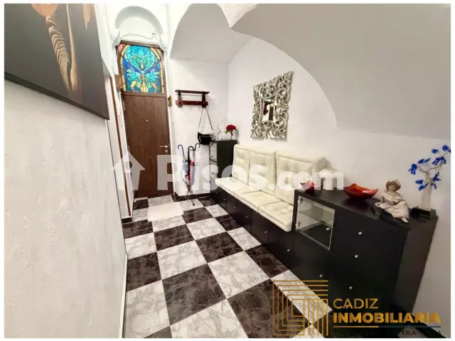 Piso en venta en Calle de Adolfo de Castro, El Mentidero-Teatro Falla-Alameda (Cádiz Capital) de 185.000 €