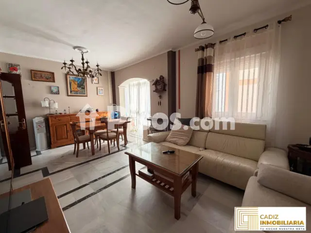 Piso en venta en Calle Tolosa Latour, Playa de Santa María del Mar-Bahía Blanca (Cádiz Capital) de 395.000 €