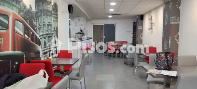 Local comercial en venta en Avenida de la Rambleta, cerca de Plaza del Cronista Don Peregrín Llorens y Raga Canónigo, Catarroja de 135.000 €