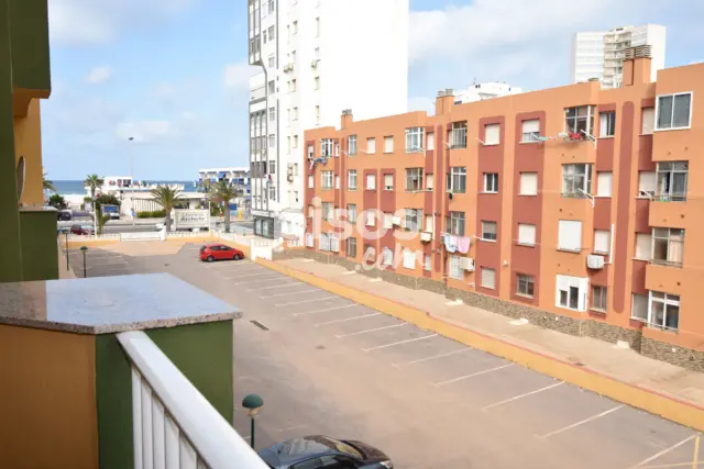 Apartamento en venta en Avenida de la Gran Vía de la Manga, 1, Km 0-Km 3 (La Manga del Mar Menor) de 149.000 €