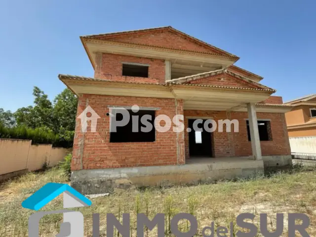 Chalet en venta en Avenida Fuente del Rio