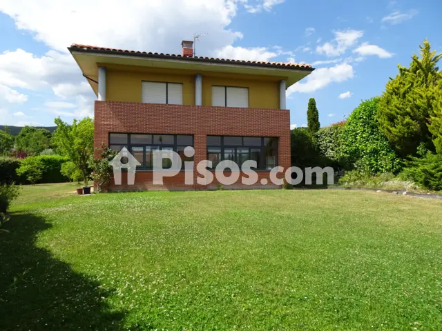 Chalet unifamiliar en venta en Zona Rural Noroeste, Zona Rural Noroeste (Vitoria - Gasteiz) de 598.000 €