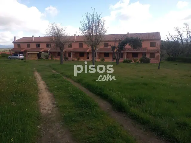 Casa en venta en Calle Mayor, 2, cerca de Calle Sonarillo, El Barquillo (El Losar del Barco) de 85.000 €