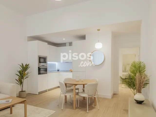 Apartamento en venta en Calle del Nardo, 3, Pardaleras (Badajoz Capital) de 176.000 €