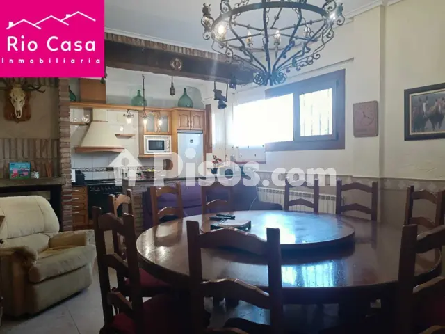 Casa en venta en Calle de los Robles - Vista 2