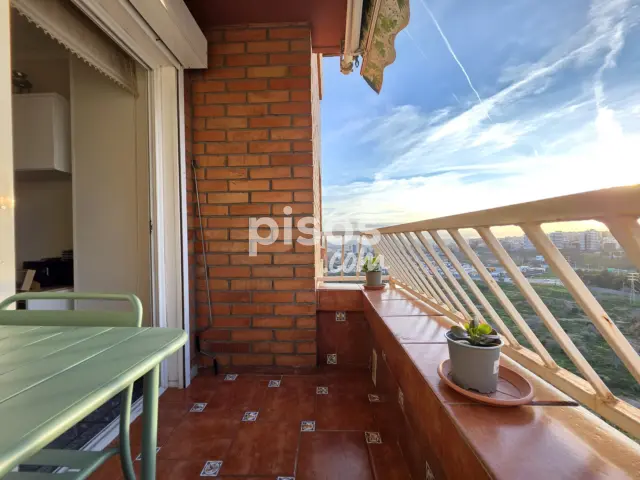 Piso en venta en Carrer del Molí, cerca de Carrer de la Verge de la Mercè, Esplugues de Llobregat de 370.000 €