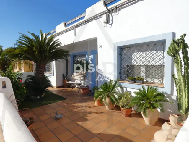 Chalet adosado en venta en Carretera a La Aljorra, 20, Albujón (Distrito Pedanías Noroeste. Cartagena) de 214.000 €