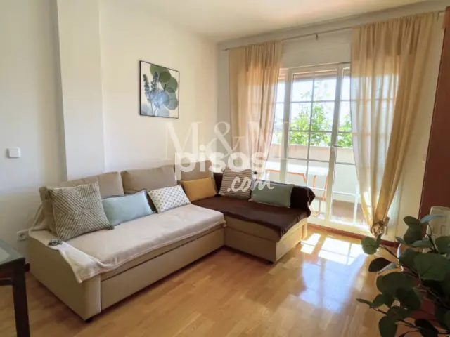Habitación en alquiler en Calle de Simón Bolívar, Núcleo Urbano (Villanueva de la Cañada) de 600 €<span>/mes</span>
