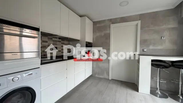 Piso en venta en Errosario Santuaren Kalea, Santutxu (Distrito Begoña-Santutxu. Bilbao) de 453.000 €