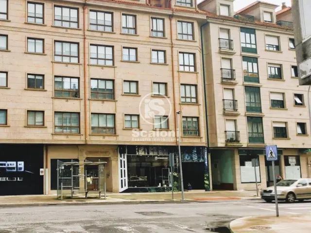 Piso en venta en Avenida de las Carolinas, Vilagarcía de Arousa de 185.000 €