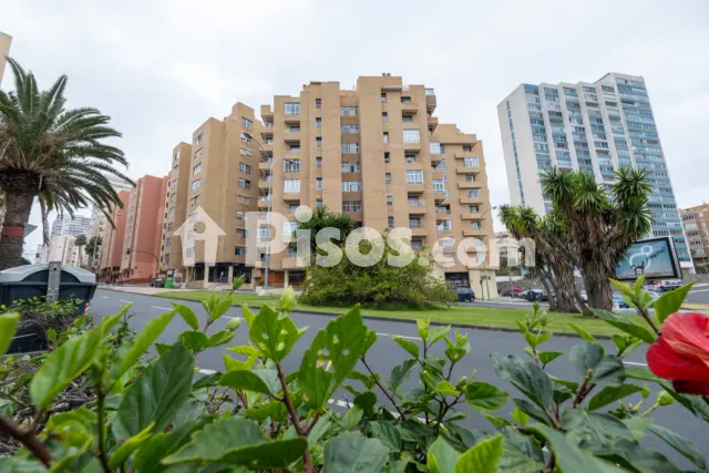 Piso en venta en Avenida de las Escaleritas, 32, cerca de Calle Cronista Benítez Inglott, Ciudad Alta (Las Palmas de Gran Canaria) de 235.000 €