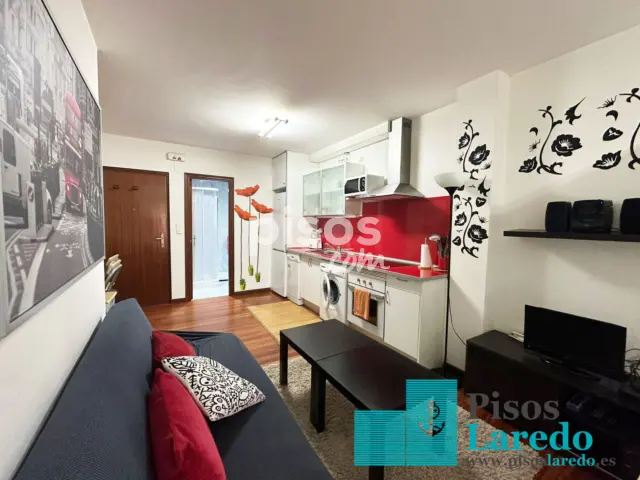 Piso en alquiler en Calle Merenillo, Centro (Laredo) de 600 €<span>/mes</span>
