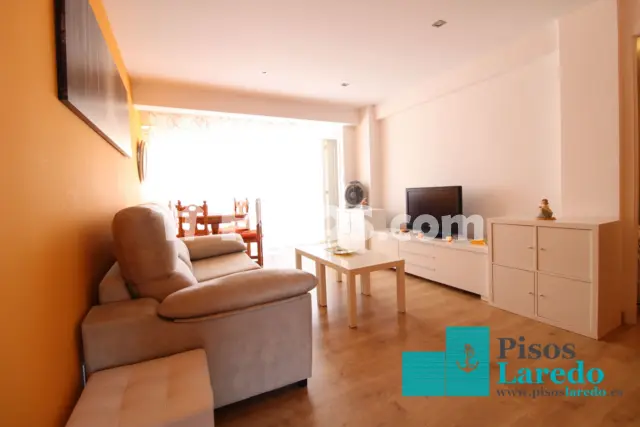 Piso en alquiler en Plaza de Carlos V, 1, Carlos V (Laredo) de 1.450 €<span>/mes</span>
