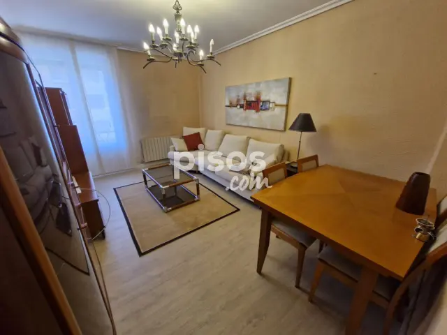 Piso en alquiler en Avenida de España, Centro (Logroño) de 800 €<span>/mes</span>