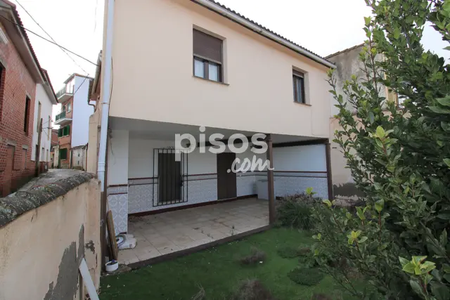 Casa adosada en venta en Torrelaguna, Torrelaguna de 160.000 €