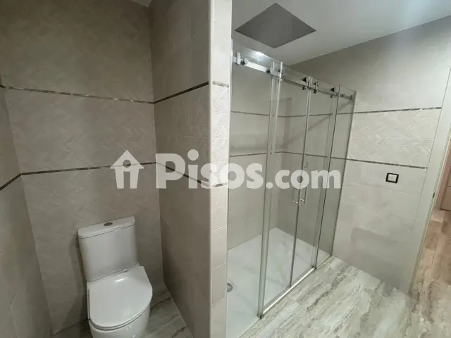 Chalet adosado en venta en Calle de Monfragüe, 1, Arco Norte-Avenida de España (Distrito Zona Centro. Dos Hermanas) de 286.990 €